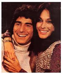 Biografías: RENE ROXANA DARIN (1931-2018) Su primer trabajo fue en el  radioteatro "Y sin embargo hoy muero" con Celia Juárez y Eduardo Rudy  (Radio El Mundo). En cine debutó en “Miguitas en