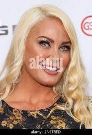 Genevieve Chappell's Instagram, Twitter & Facebook