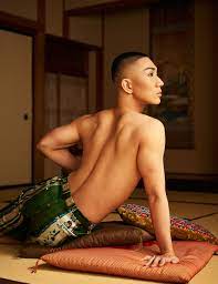 The Monk In Mascara: The Gender Fluid Monk Who Divides His Time Between  Makeup Artistry and a Tokyo Monastery | Tokyo Weekender