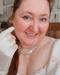 Francesca Bridgerton inspired plus-size cosplay. My page is a ZERO HATE ALL  LOVE space. Positive or neutral comments about the show, the characters and  the actors only please. Bridgerton