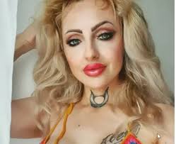 'Vatrena' Alex pokazala obožavateljima kako je izgledala prije deset godina