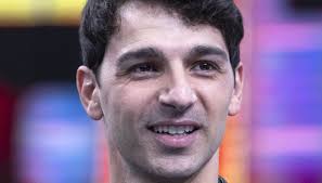 Anche quest'anno, tredici ballerini accompagnati da altrettanti maestri di ballo si. Uqpjxu Sy9ojm
