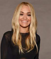 Mushroom blonde il colore capelli di tendenza per l autunno 2020 / è magra e non molto alta, ma abbastanza forte da provvedere alla sua famiglia. Colore Di Capelli Quale Scegliere Per La Carnagione Olivastra Vogue Italia