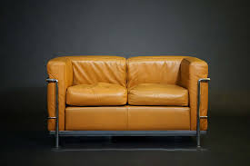 Le corbusier lc2 armchair | cassina | le corbusier lc2 sofa 3 seater petit confort (platinum. Cassina Lc2 2 Sitzer Sofa Leder Cognac Blucom
