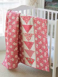 Perfectly Pretty Patchwork Classic Quilts Pillows Pincushions More Kristyne Czepuryk 0744527114801 Amazonsmile Books In 2020 Classic Quilts Quilts Easy Quilts