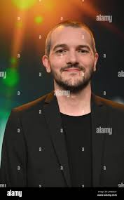 Cutter Philipp Straetker, Preisträger des Nachwuchspreis für Schnitt des  Serienpiloten Gastrogötter bei der Verleihung 34. Deutscher Kamerapreis ***  Redakteur Philipp Straetker, Gewinner des Young Talent Award für die  Redaktion des Serienpiloten ...