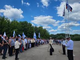 Рязанцы отмечают Военно-Морского Флота - общественные торжества и веселье триумфа