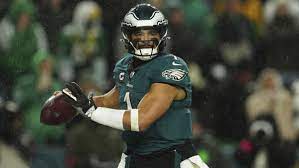 NFL DC Says Eagles 'Tried to Throw It More' But Jalen Hurts 'Could Not Do  That'