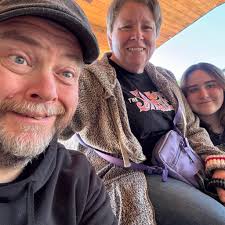 The former Smiths guitarist said an acupuncturist once confirmed his  suspicions that "guitars have got chi"