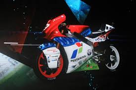 .aids, moto2 is a category that further pushes the boundaries of rider skills and team management by levelling the playing field for all teams. Indonesia Officially Has A Motogp Team For The 2021 Season These Are The Riders