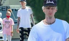 Casie colson baker father, richard colson baker, known professionally as machine gun kelly, is an american rapper casie colson personal details born she was born on july 23rd, 2008 age 10 years old as of 2019 father machine gun kelly (mgk) baker mother emma cannon … Machine Gun Kelly Grabs Takeout With Daughter Casie 12 Days After His Hangout With Megan Fox Daily Mail Online