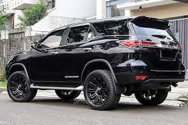 permaisuri toyota fortuner looks mighty motorward toyota car models toyota suv toyota
