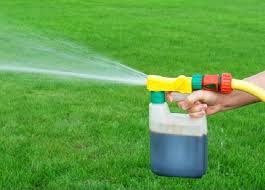Feed, green and water your lawn, at the same time! The 12 Best Liquid Lawn Fertilizer 2021 Reviews Weed Killer Concentrate