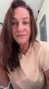 Laura Snipes's Instagram, Twitter & Facebook