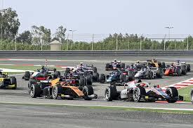 2021 års tävlingskalender består av 23 lopp, vilket blir den längsta säsongen i formel 1:s historia.det är även första säsongen där ett grand prix kommer köras i saudiarabien. Formel 2 Und Formel 3 2021 Hauptrennen Sonntags Vor Formel 1