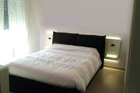 I materiali principali per creare la vostra testiera imbottita personalizzata sono: Testiera Letto Matrimoniale Con Mensole Geppetto Falegname Verona
