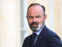 Pourquoi la barbe d'Edouard Philippe a-t-elle encore blanchi ? On vous  explique ce qu'est le vitiligo