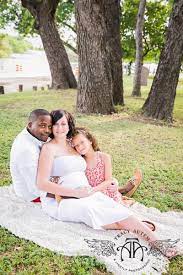 Outdoor Family Maternity Photo Shoot Ideas Family Maternity Photos Family Photoshoot Newborn Photographer