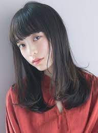 黒髪 暗髪でも透明感グレージュセミロング 髪型セミロング ビューティーナビ ミディアムロング ロングヘア 髪 ミディアム