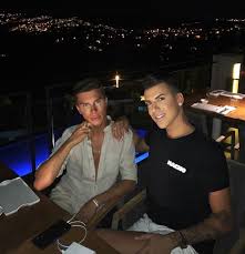 Herkese merhabalar,bu videomda peşimde'nin oluşumunda yaşadığım herşeyi tüm şeffaflığıyla sizinle paylaştım. Kerimcan Durmaz In Yakin Arkadasindan Piskin Savunma Bize Hicbir Sey Olmaz Haberler Magazin