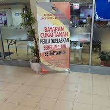 Mukims (subdistricts) under the jurisdiction of the district office are ampangan, seremban/resah, rantau, labu, setul, lenggeng and pantai. Photos A Pejabat Tanah Daerah Seremban Kompleks Pentadbiran Daerah