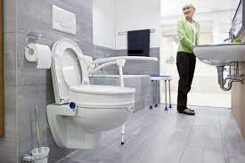 Se fare il bagno è diventato un problema, se entrare in vasca è diventato troppo difficile e si rischia di cadere, i nostri ausili da bagno per anziani e disabili rappresentano la soluzione ideale. Ausili Per Il Bagno Scopri Le Migliori Soluzioni Per Te