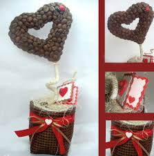 Outdoor picnics aren't often a reality with valentine's day weather, but you can easily put together an indoor one instead. Homemade Valentine S Day Gift Ideas 24 Creative Heart Topiary Trees