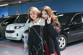 time zones s cy m mn ナヨン twice 画像 スター