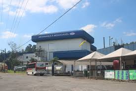 The average jbs usa holdings salary ranges from approximately $37,699 per year for a shift manager supervisor to $201,732 per year for a swift beef company.the average jbs usa holdings hourly pay ranges from approximately $20 per hour for a production to $30 per hour for a maintenance technician.jbs usa holdings employees rate the overall compensation and benefits package 3.5/5 stars. Arabia Saudita Suspende Importacao De Frango Do Frigorifico De Montenegro Jornal Ibia