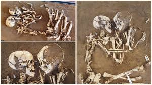 The Lovers Of Valdaro For 6 000 Years A Pair Of Skeletons Had Been Locked In An Eternal Embrace Eternity Embrace True Love