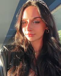 Meg McGrath (@itsmegmcg) • Instagram photos and videos