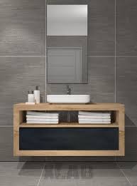 Dal classico noce, ai pastelli decapé, fino ai bellissimi stili shabby. Mobile Da Bagno In Legno Sospeso Con Cassettiera E Vano A Giorno Chelsie Bagno Arredamento Casa Design Mo Mobile Bagno Bagno Legno Mobili Da Bagno Sospesi