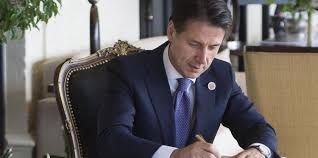Presidentithe presidente del consiglio, the italian prime minister, is the leader of the government. Il Mio Amico Presidente Del Consiglio L Aquila Il Centro