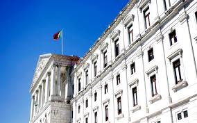 Apesar de alguma contestação social, vinda sobretudo de movimentos religiosos, o consenso entre a maioria das forças. Parlamento Aprova Texto Final Sobre Despenalizacao Da Eutanasia Lei Segue Para Belem O Jornal Economico