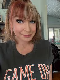 UP FOR AUCTION FOR BLACK CREEK Rare Autographed Guitar Minimum starting  bid: $700 (Winner pays S&H) ENDS 10/21st at 10 AM PST (place Bids only  here) This rare collectible electric guitar is signed