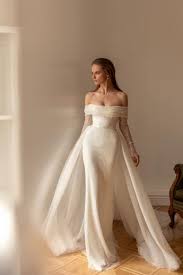 Esküvői ruhák - Eva Lendel - Wedding Salon «Boginya»
