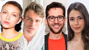 Así vuelve gossip girl, la famosa serie sobre los enredos de unos jóvenes tremendamente ricos de nueva york y que ahora cuenta con la actriz latina y trans zión moreno como una de sus protagonistas. Tavi Gevinson Thomas Doherty Adam Chanler Berat E Zion Moreno No Reboot De Gossip Girl Series Da Tv