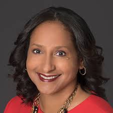 Lisa Gilford's Instagram, Twitter & Facebook