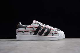 A reimagining of disney's cherished family film, pete's dragon is the adventure of an orphaned boy named pete and his best friend elliot, who just so. Adidas Superstar Nigo Bearfoot White Red Black Womens Size Stan Smith Canvas Shoes For Women With No Back