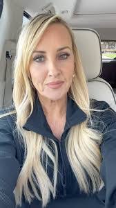 Karin Boyle's Instagram, Twitter & Facebook