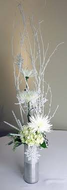 White Christmas By Flower Factor Via Flickr Christmas Flower Arrangements Christmas Floral Arrangements Christmas Centerpieces