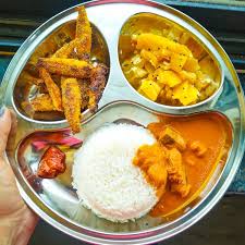 Assemble your own goan fish thali! Goan Fish Thali Goan Recipes Curry Recipes Prawn Curry