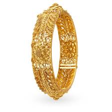 Buy Tanishq Gold Bangle For Women 513817vdnr1a00 Shop Online At Titan E Store Tanishq Jewellery Buy Gold Jewelry Gold Bangles For Women