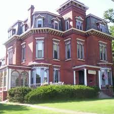 Memories Manor St Clair Mi Full Service Scrapbook Retreat Accommodating Groups Of 2 Up To 20 Guests Scrapbooking Retreats Victorian Homes Cool Mansions