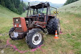 landwirt nach traktorunfall verletzt bauernzeitung