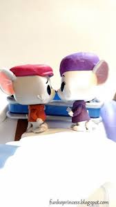 Funko Disney Treasures April 2018 Subscription Box With The Rescuers Incredibles Stitch Peter Pan Funko Pops Funko Fu Disney Treasures Disney Fairy Furniture