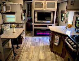 Enjoy hotel deals and instant member savings when you join travelocity. Rv Rental Castle Rock Co Motorhome Camper Rentals In Co