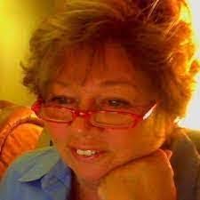 Linda Moyers's Instagram, Twitter & Facebook