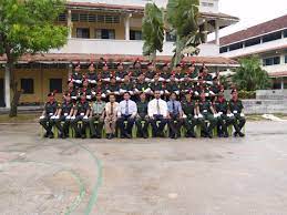 Aktiviti kokurikulum yang berasaskan ketenteraan. Pasukan Kadet Bersatu Malaysia Darat S M K Saint Xavier S Institution Photos Facebook