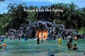 Tarikan utama taman ini ialah air terjun buatan manusia yang turun dari bukit batu kapur, laluan sepanjang 2km di atas paya dan menara tinjauan untuk anda menikmati pandangan mata burung tempat ini. Kaki Cuti Tempat Tempat Menarik Di Perak Yg Korang Boleh Facebook